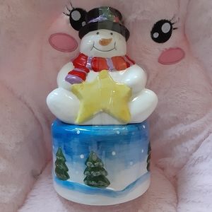 Adorable snowman cookie jar